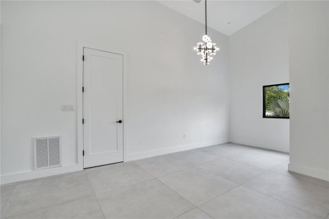 House in Winter Park, Florida 4 bedrooms, 344.67 sq.m. № 1846541 - photo 3