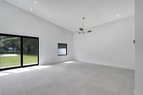 House in Winter Park, Florida 4 bedrooms, 344.67 sq.m. № 1846541 - photo 13
