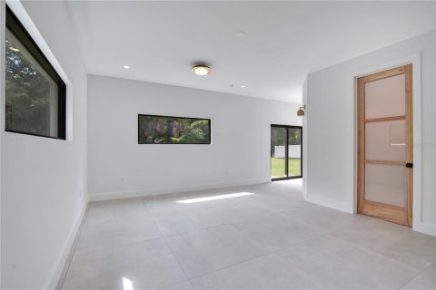 House in Winter Park, Florida 4 bedrooms, 344.67 sq.m. № 1846541 - photo 22