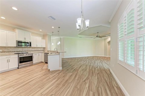 Villa ou maison à vendre à North Port, Floride: 3 chambres, 162.11 m2 № 1902824 - photo 10