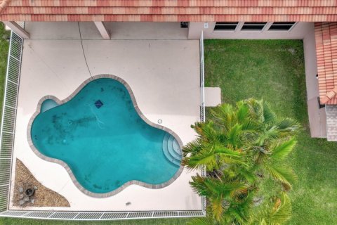 House in West Palm Beach, Florida 4 bedrooms, 282.24 sq.m. № 870854 - photo 1