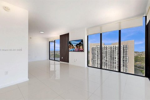 Condo in Doral, Florida, 2 bedrooms  № 1781604 - photo 17