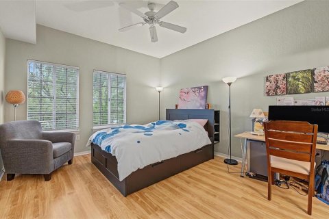 Condo in Tampa, Florida, 2 bedrooms  № 2386262 - photo 18