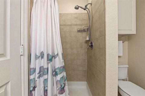 Condo in Tampa, Florida, 2 bedrooms  № 2386262 - photo 22