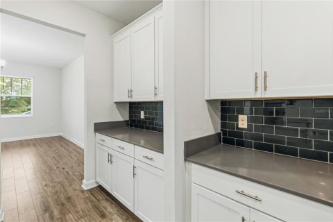 Villa ou maison à louer à Orlando, Floride: 5 chambres, 367.52 m2 № 2398814 - photo 14