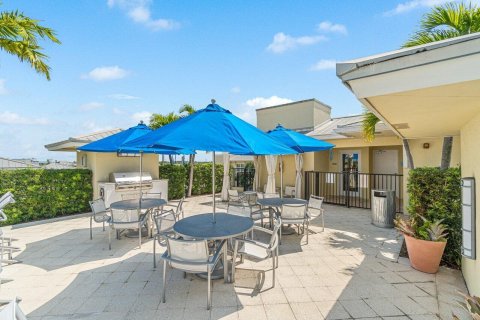 Copropriété à louer à Delray Beach, Floride: 2 chambres, 130.06 m2 № 1093376 - photo 1