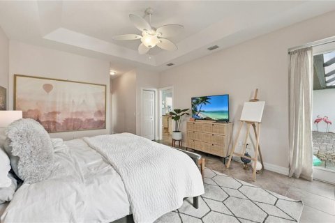 Villa ou maison à vendre à Port Charlotte, Floride: 4 chambres, 201.13 m2 № 2388560 - photo 19