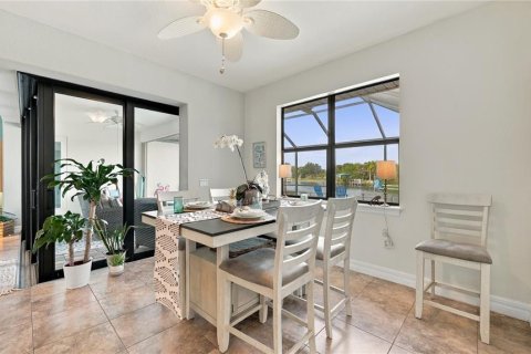 Villa ou maison à vendre à Port Charlotte, Floride: 4 chambres, 201.13 m2 № 2388560 - photo 11