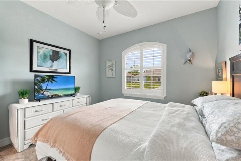 Villa ou maison à vendre à Port Charlotte, Floride: 4 chambres, 201.13 m2 № 2388560 - photo 26