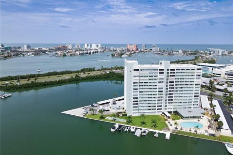 Condominio en Clearwater, Florida, 1 dormitorio № 2197788