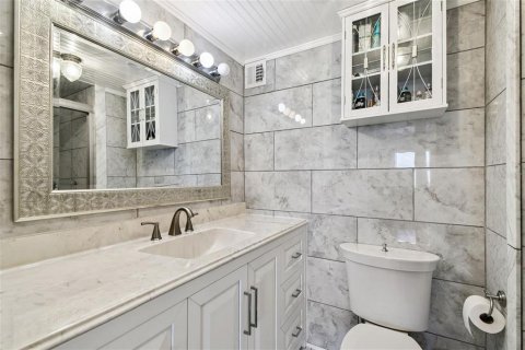 Condominio en venta en Clearwater, Florida, 1 dormitorio, 93.37 m2 № 2197788 - foto 15