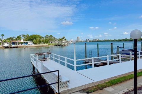 Condominio en venta en Clearwater, Florida, 1 dormitorio, 93.37 m2 № 2197788 - foto 27