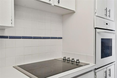 Condominio en venta en Clearwater, Florida, 1 dormitorio, 93.37 m2 № 2197788 - foto 8