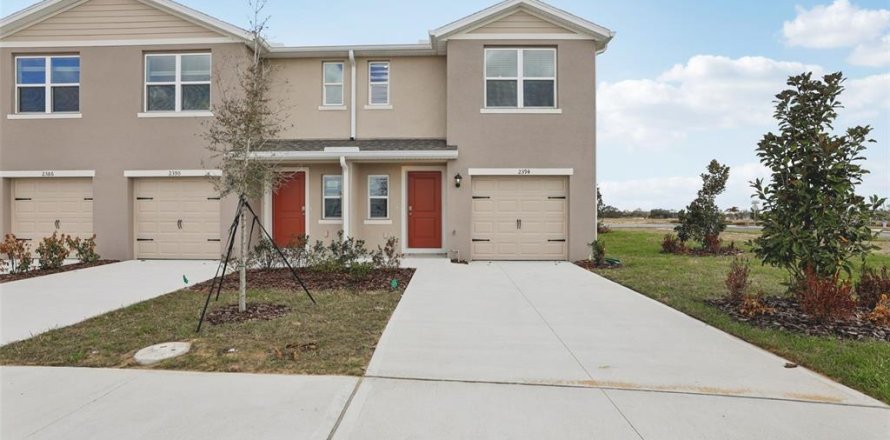 Touwnhouse à Haines City, Floride 3 chambres, 135.92 m2 № 2431228