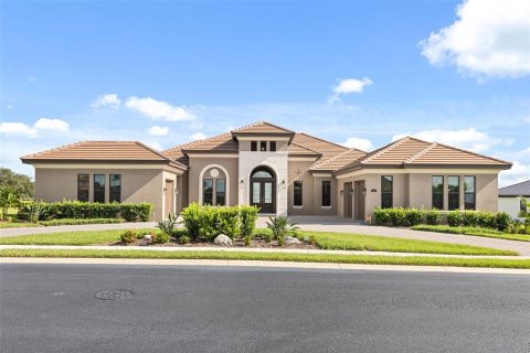 House in Lake Alfred, Florida 4 bedrooms, 329.52 sq.m. № 2302242