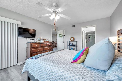 Copropriété à vendre à Tarpon Springs, Floride: 2 chambres, 106.84 m2 № 1856413 - photo 24