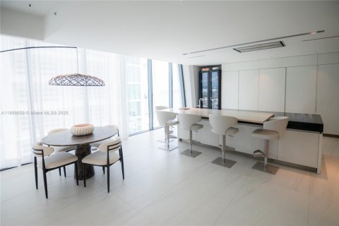 Condo in Miami, Florida, 4 bedrooms  № 1882117 - photo 30