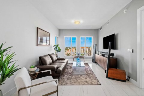 Купить кондоминиум в Бока-Ратон, Флорида 6 комнат, 106.93м2, № 2082837 - фото 3