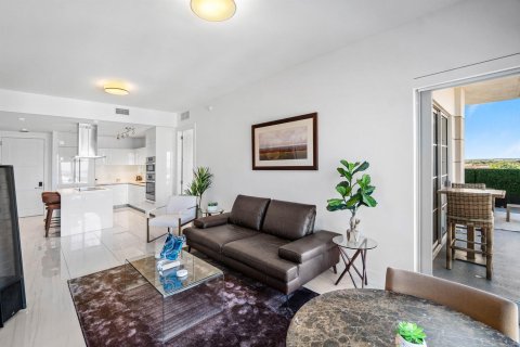Купить кондоминиум в Бока-Ратон, Флорида 6 комнат, 106.93м2, № 2082837 - фото 4
