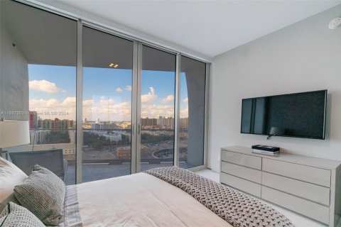 Condo in Sunny Isles Beach, Florida, 3 bedrooms  № 1870014 - photo 24