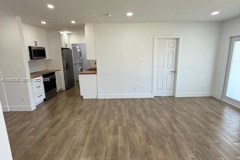 Снять в аренду виллу или дом в Майами, Флорида 3 спальни, 136.75м2, № 2032051 - фото 12