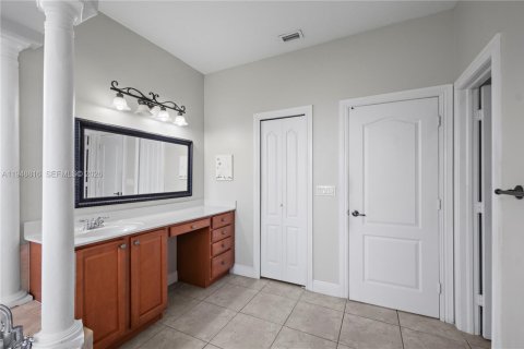 Купить виллу или дом в Порт-Сент-Луси, Флорида 3 спальни, 219.9м2, № 2006393 - фото 15