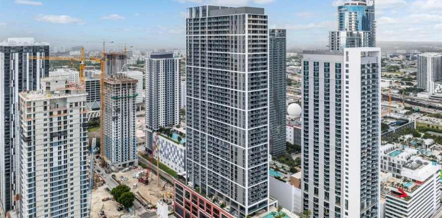 Condo à Miami, Floride, 1 chambre  № 2250326