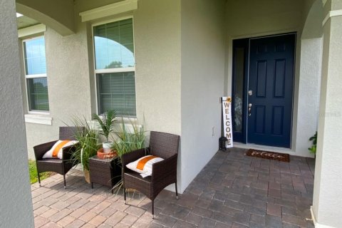 House in Tavares, Florida 4 bedrooms, 253.72 sq.m. № 1521167 - photo 3