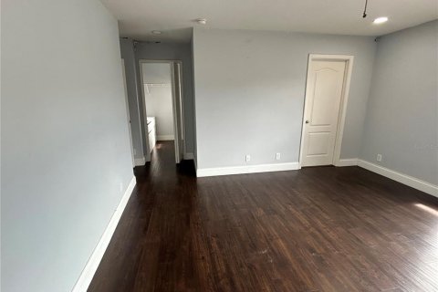 Villa ou maison à louer à Clermont, Floride: 4 chambres, 337.89 m2 № 2384050 - photo 23