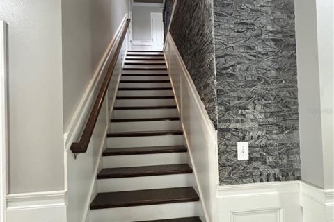 Villa ou maison à louer à Clermont, Floride: 4 chambres, 337.89 m2 № 2384050 - photo 9
