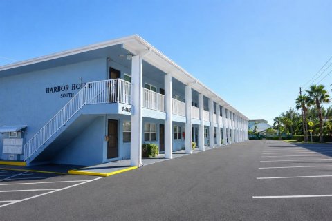 Condo à Treasure Island, Floride, 1 chambre № 2148271