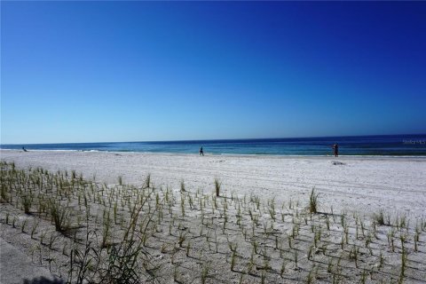 Copropriété à vendre à Treasure Island, Floride: 1 chambre, 44.59 m2 № 2148271 - photo 24