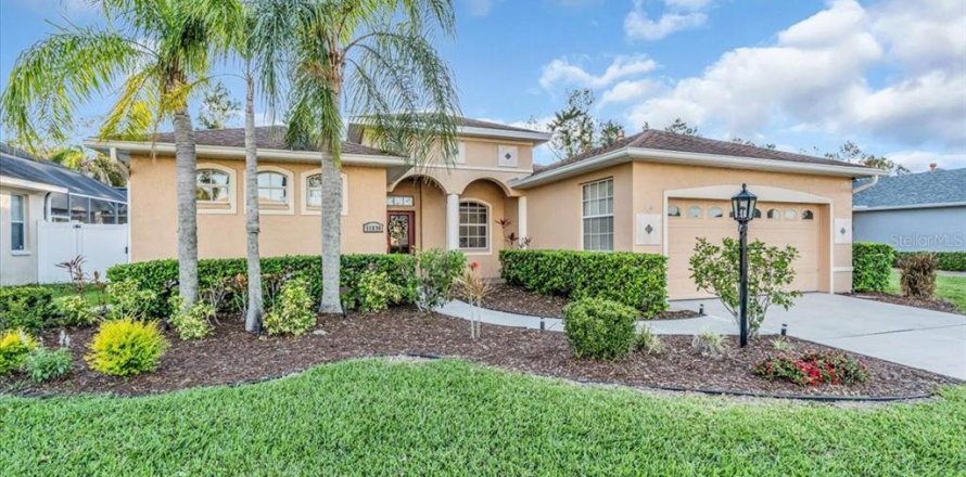 House in Lakewood Ranch, Florida 3 bedrooms, 188.68 sq.m. № 1574038