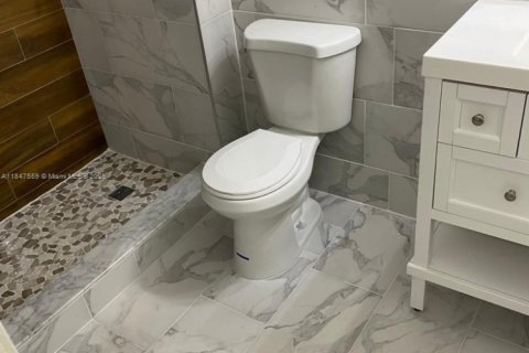 Copropriété à vendre à Doral, Floride: 1 chambre, 72.46 m2 № 1935988 - photo 4