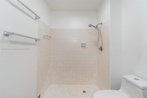 House in Plantation, Florida 2 bedrooms, 118.17 sq.m. № 1858918 - photo 23