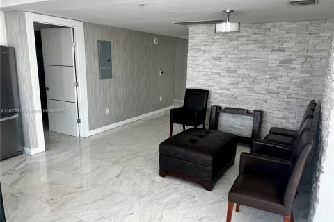 Copropriété à vendre à Miami, Floride: 2 chambres, 124.49 m2 № 1406183 - photo 13