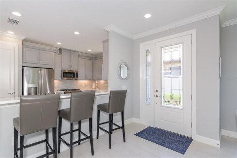Villa ou maison à louer à Odessa, Floride: 3 chambres, 179.39 m2 № 2383982 - photo 8