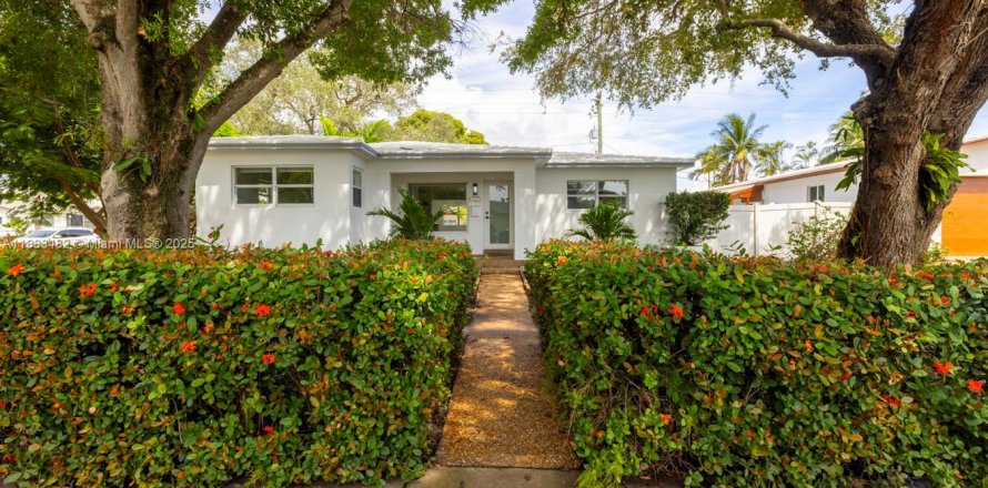 Casa en Dania Beach, Florida 3 dormitorios, 142.05 m2 № 1929928