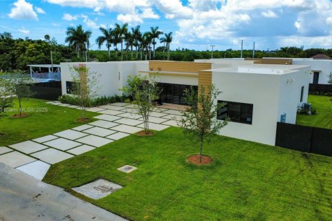 Villa ou maison à vendre à Homestead, Floride: 5 chambres № 1946506 - photo 4