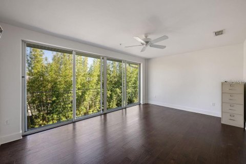 Townhouse in Winter Park, Florida 4 bedrooms, 215.25 sq.m. № 2103333 - photo 14