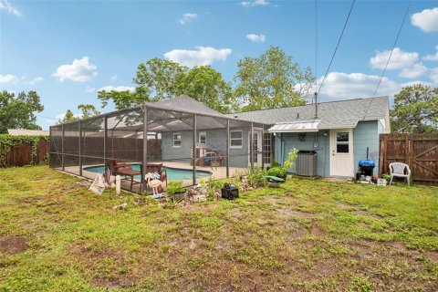House in Seminole, Florida 3 bedrooms, 88.44 sq.m. № 2314633 - photo 23