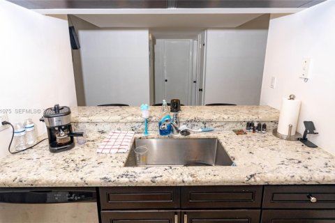 Copropriété à vendre à Coral Springs, Floride: 2 chambres, 95.69 m2 № 2007187 - photo 14