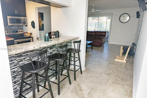 Condo à Coral Springs, Floride, 2 chambres  № 2007187