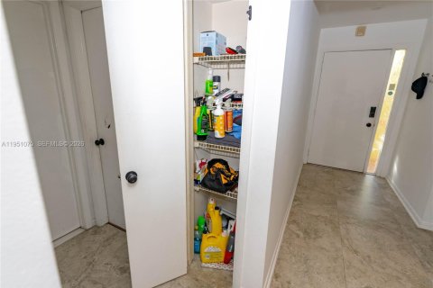 Copropriété à vendre à Coral Springs, Floride: 2 chambres, 95.69 m2 № 2007187 - photo 8