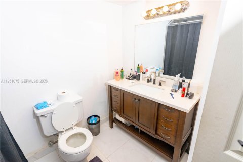 Copropriété à vendre à Coral Springs, Floride: 2 chambres, 95.69 m2 № 2007187 - photo 12