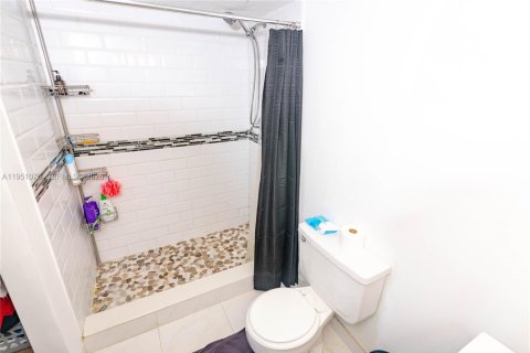 Copropriété à vendre à Coral Springs, Floride: 2 chambres, 95.69 m2 № 2007187 - photo 5