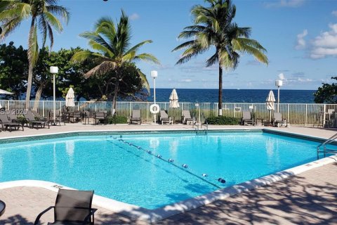 Condo in Fort Lauderdale, Florida, 2 bedrooms № 1985841 - photo 29