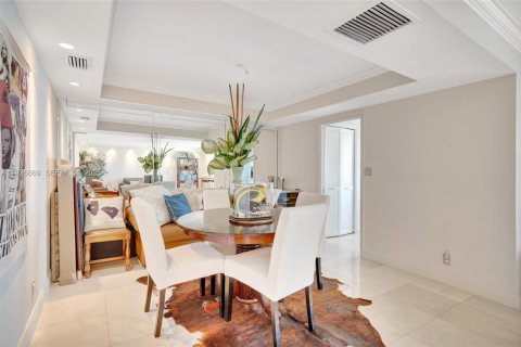 Condo in Fort Lauderdale, Florida, 2 bedrooms № 1985841 - photo 10