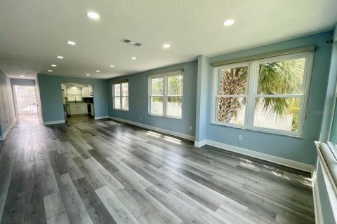 Купить кондоминиум в Беллеэйр Блафс, Флорида 6 комнат, 107.95м2, № 1630040 - фото 11