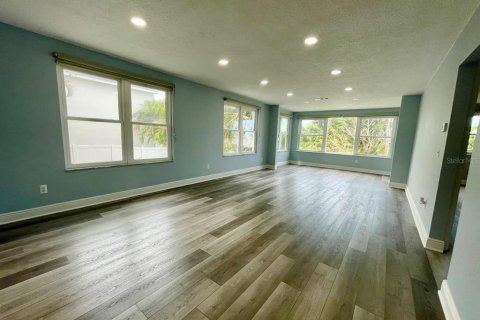 Купить кондоминиум в Беллеэйр Блафс, Флорида 6 комнат, 107.95м2, № 1630040 - фото 12
